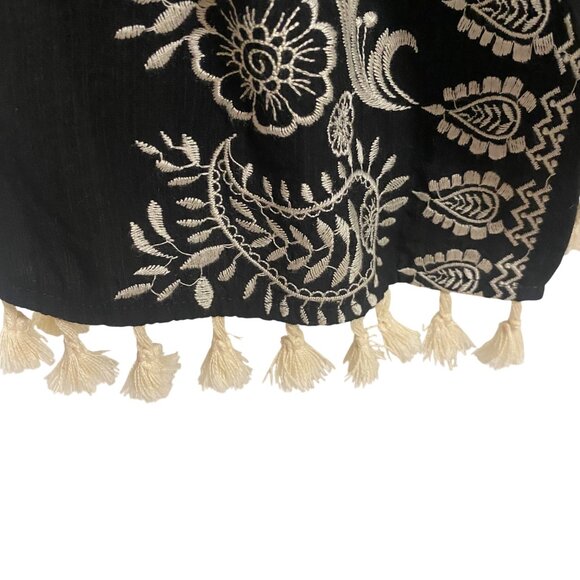 THML Maura Embroidered Black White Boho Kimono NWT Size S - Picture 4 of 10